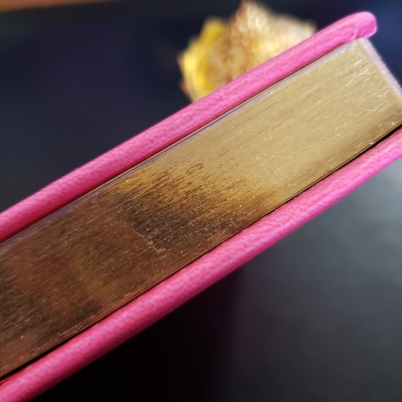 Journal pink padded Faux leatherette Cover Magneti - Picture 4 of 9